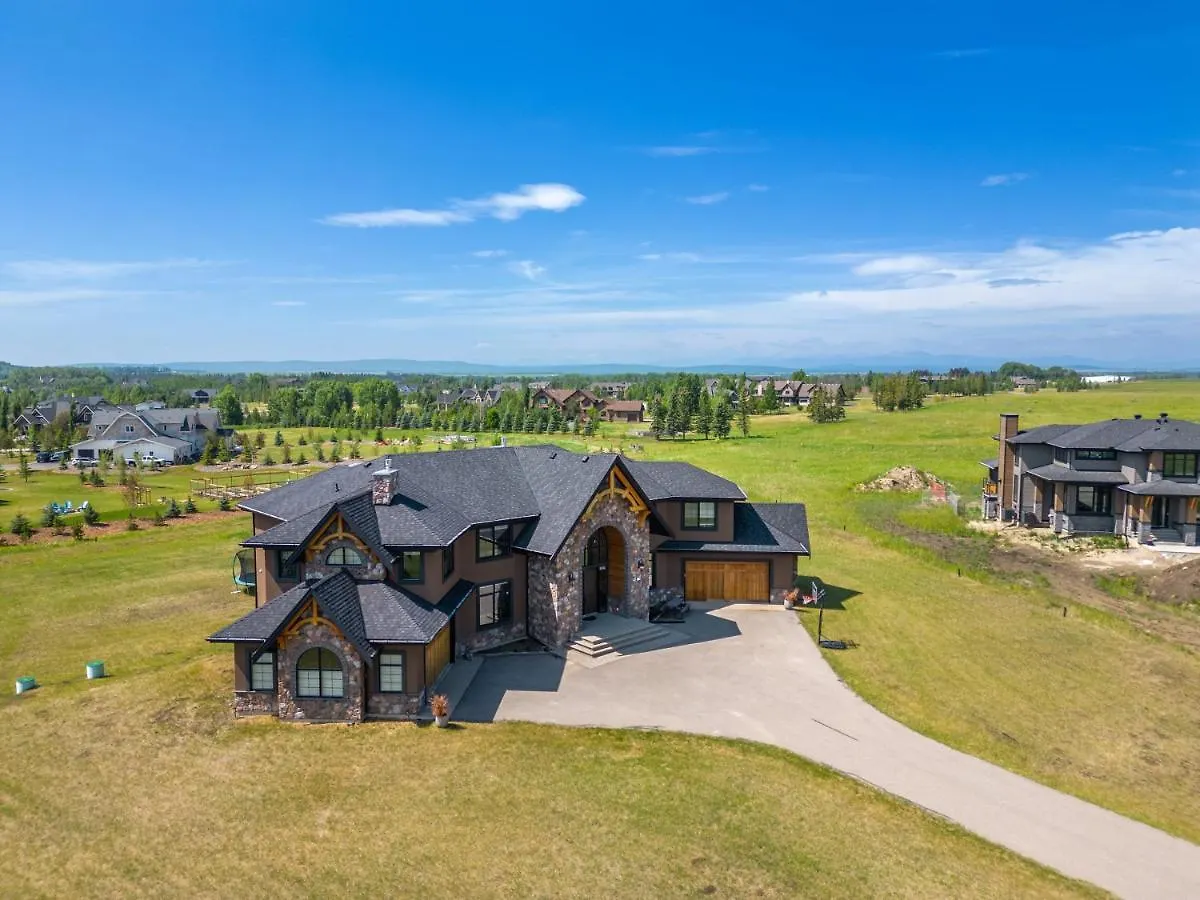 Whitehorse Manor I Patio & Bbq I Sleeps 16 I Games Βίλα Κάλγκαρι 0*,